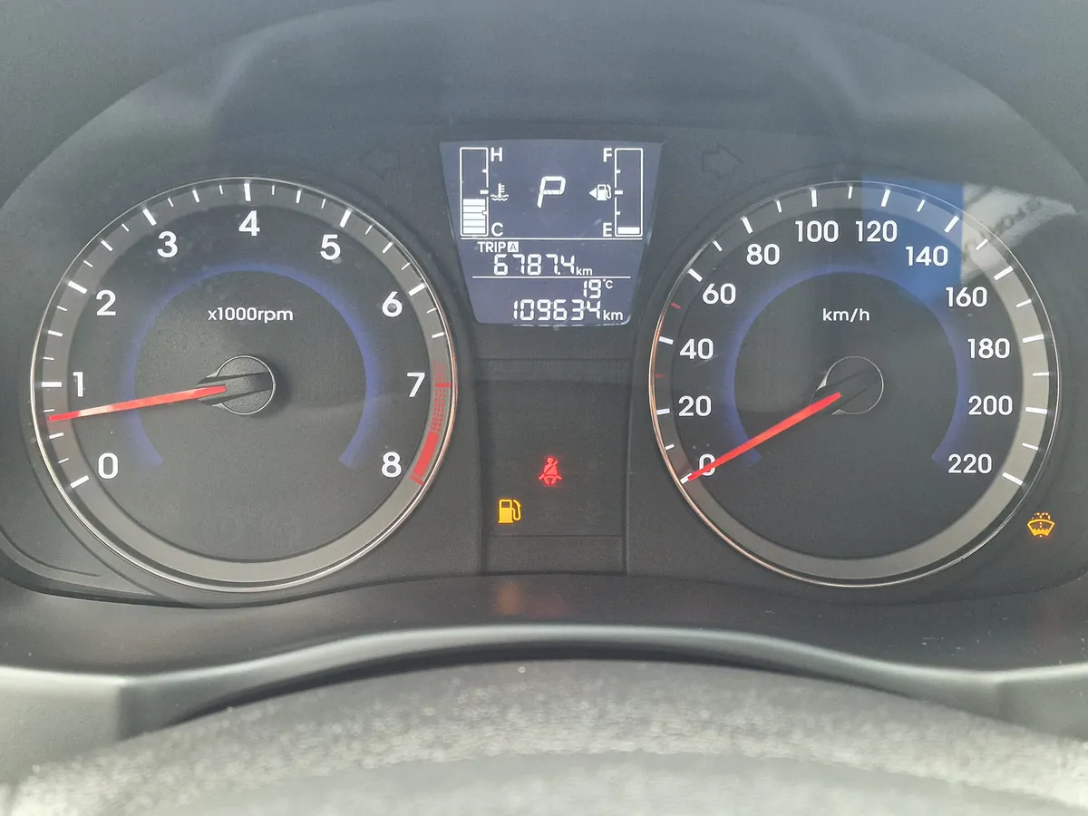 Hyundai Solaris 1.6 AT (123 л.с.)