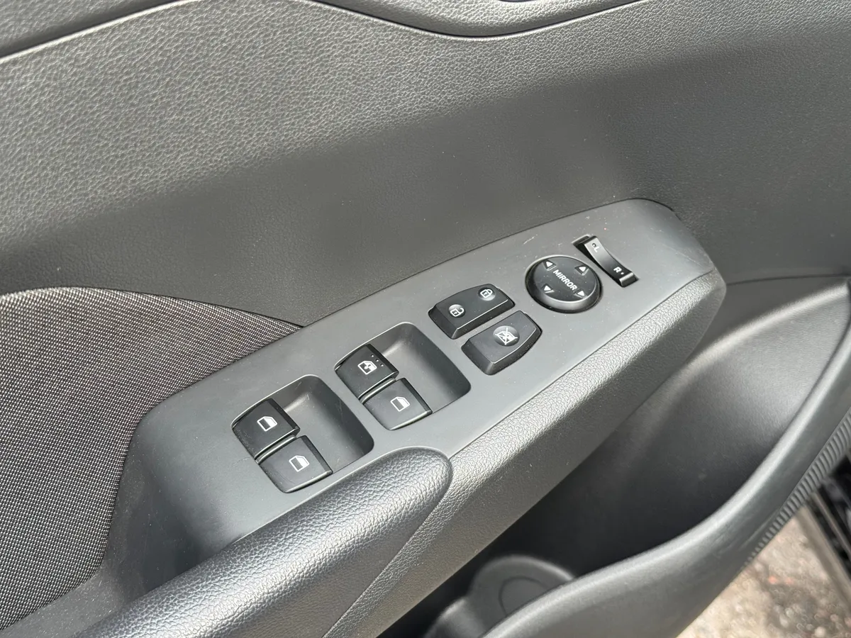 Hyundai Solaris 1.6 MT (123 л.с.)