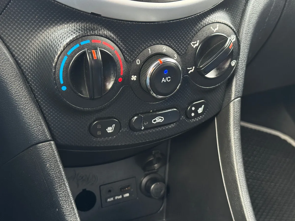 Hyundai Solaris 1.6 AT (123 л.с.)