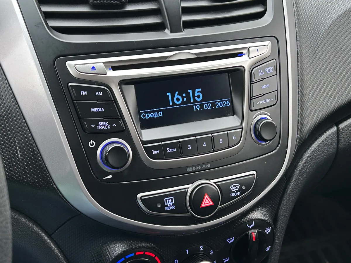 Hyundai Solaris 1.6 AT (123 л.с.)
