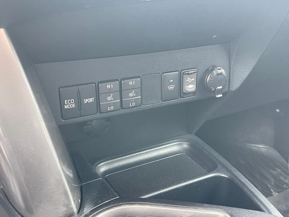 Toyota RAV4 2.0 CVT (146 л.с.)