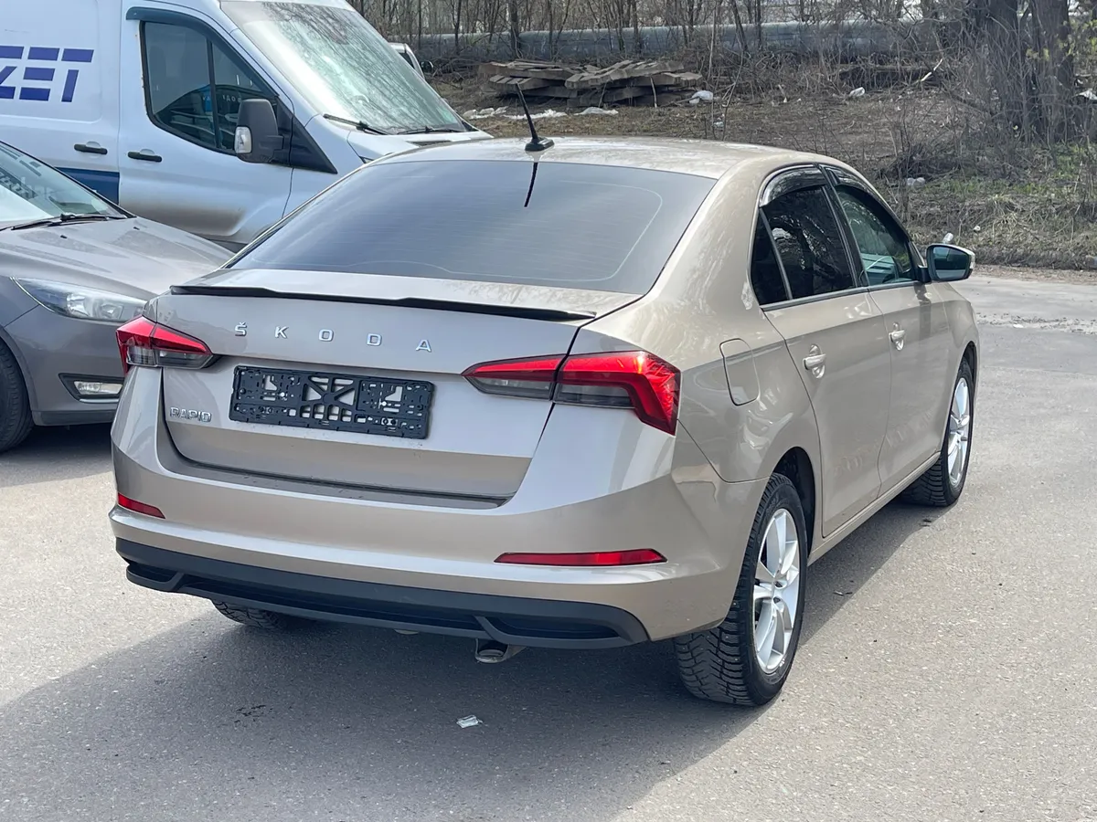 Skoda Rapid 1.6 AT (110 л.с.)