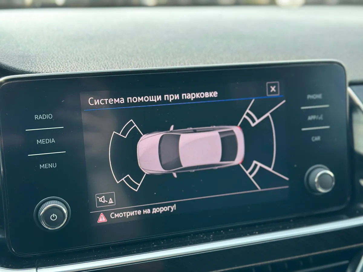 Volkswagen Polo 1.4 AMT (125 л.с.)