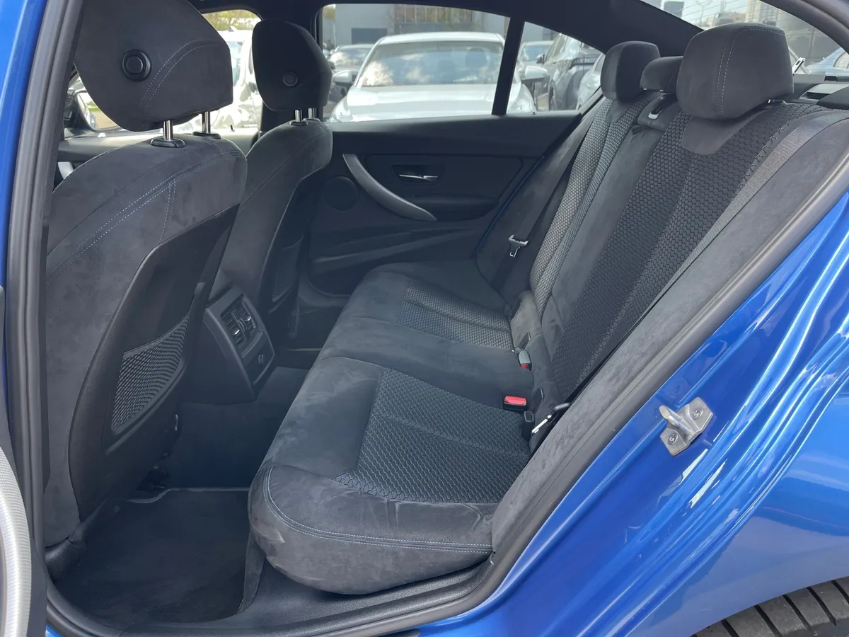 BMW 3 серии 2.0 AT 4WD (184 л.с.)