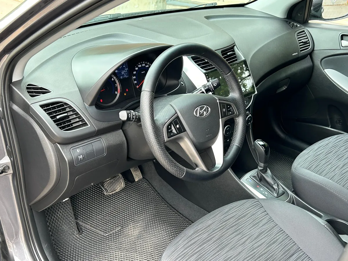 Hyundai Solaris 1.6 AT (123 л.с.)