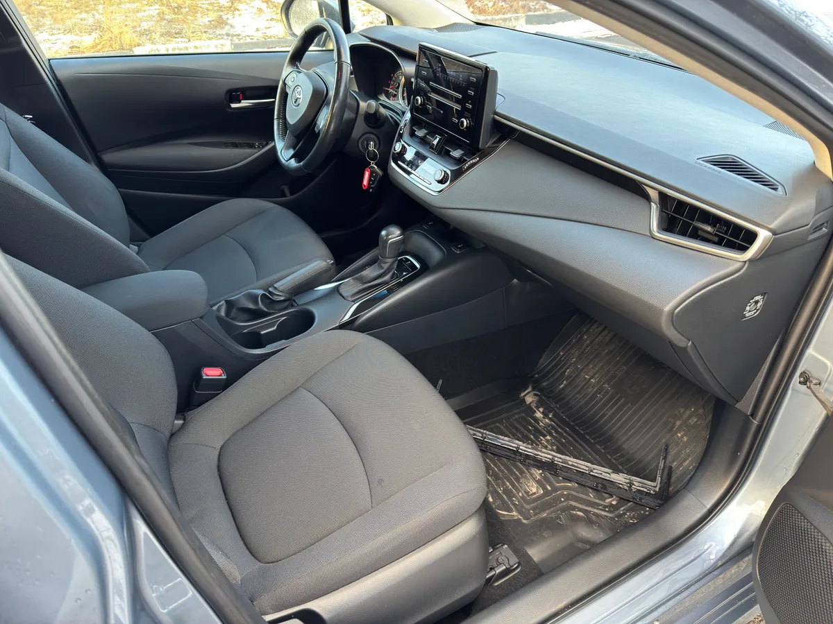 Toyota Corolla 1.6 CVT (122 л.с.)