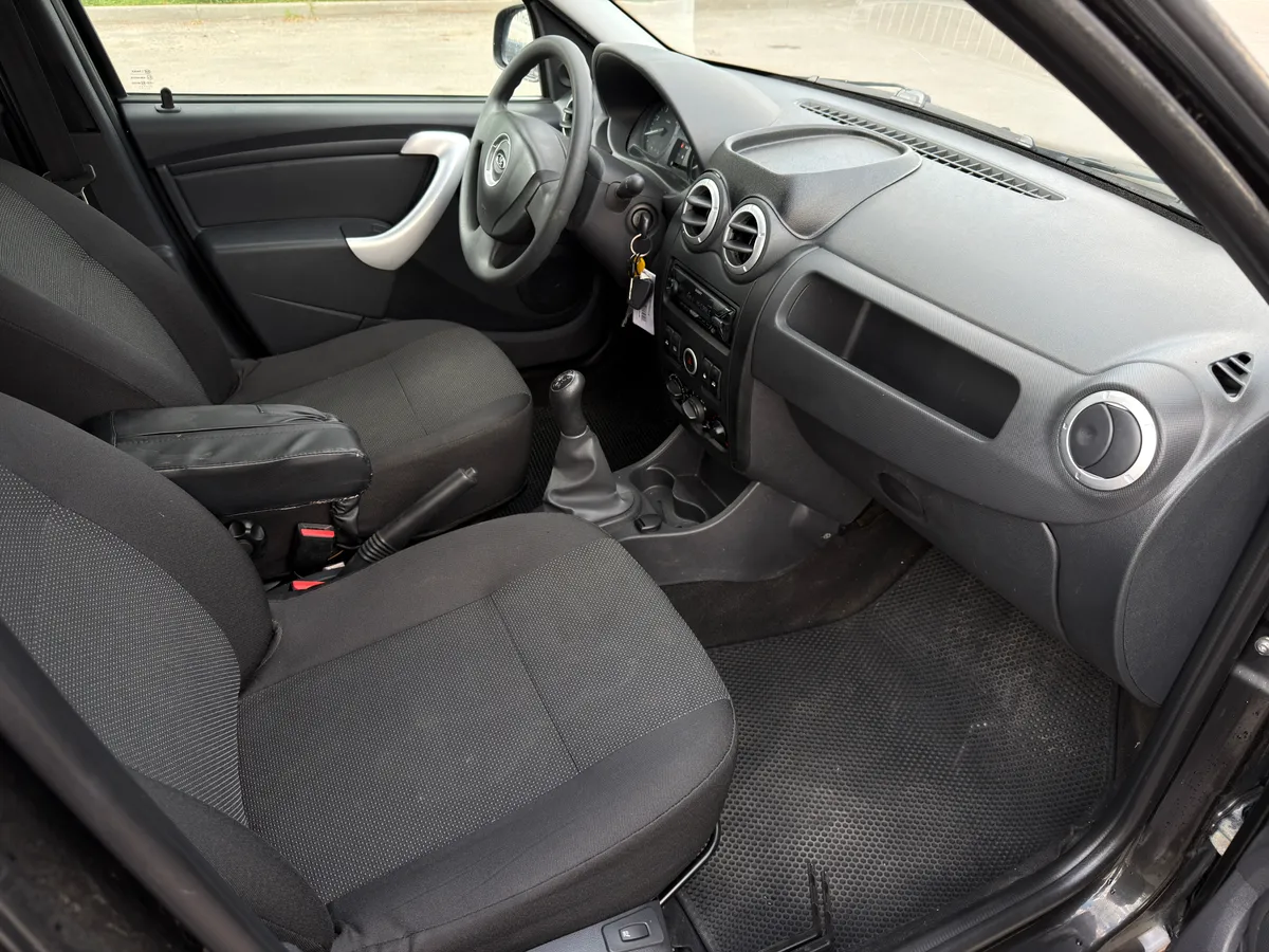 ВАЗ (Lada) Largus 1.6 MT (87 л.с.)