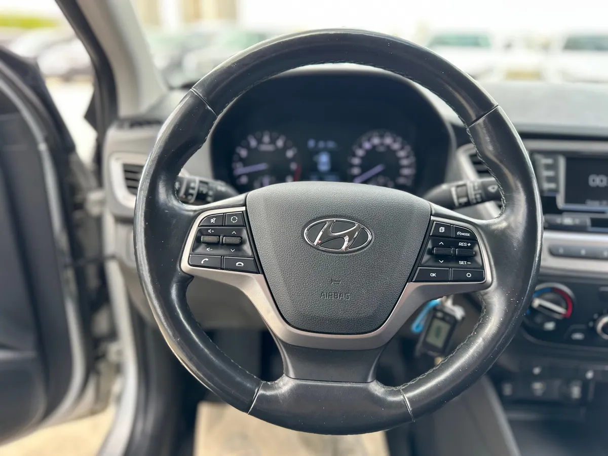 Hyundai Solaris 1.6 AT (123 л.с.)