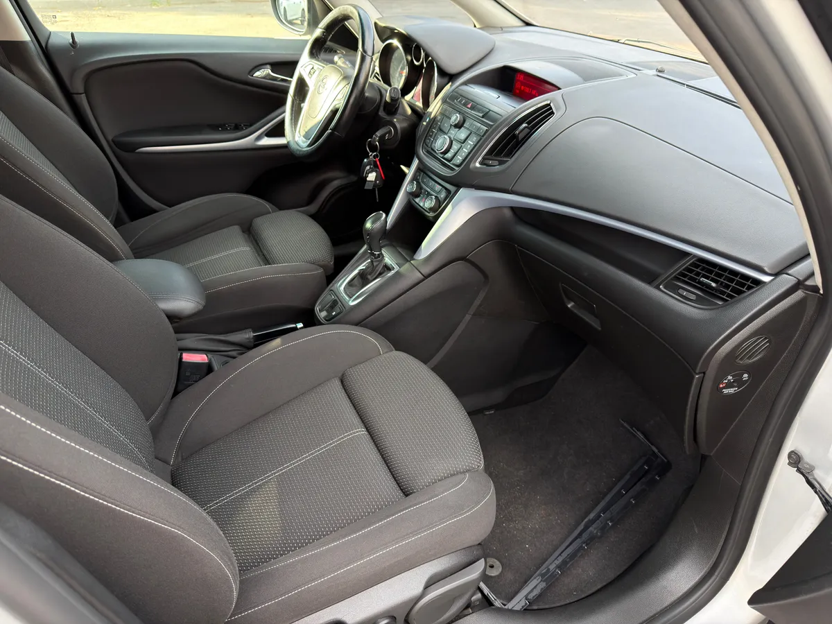 Opel Zafira 1.4 Turbo AT (140 л.с.), 2013 — фото 5