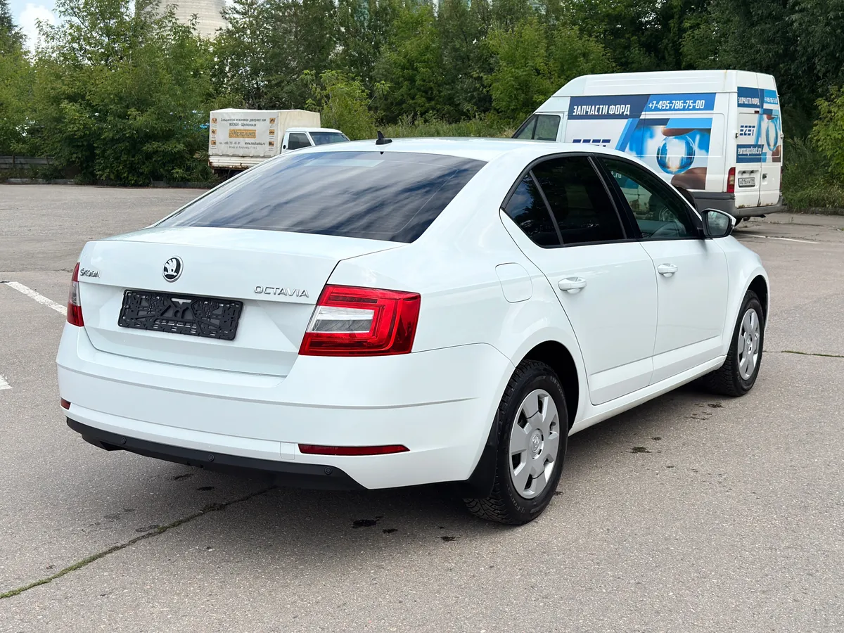 Skoda Octavia 1.6 AT (110 л.с.)