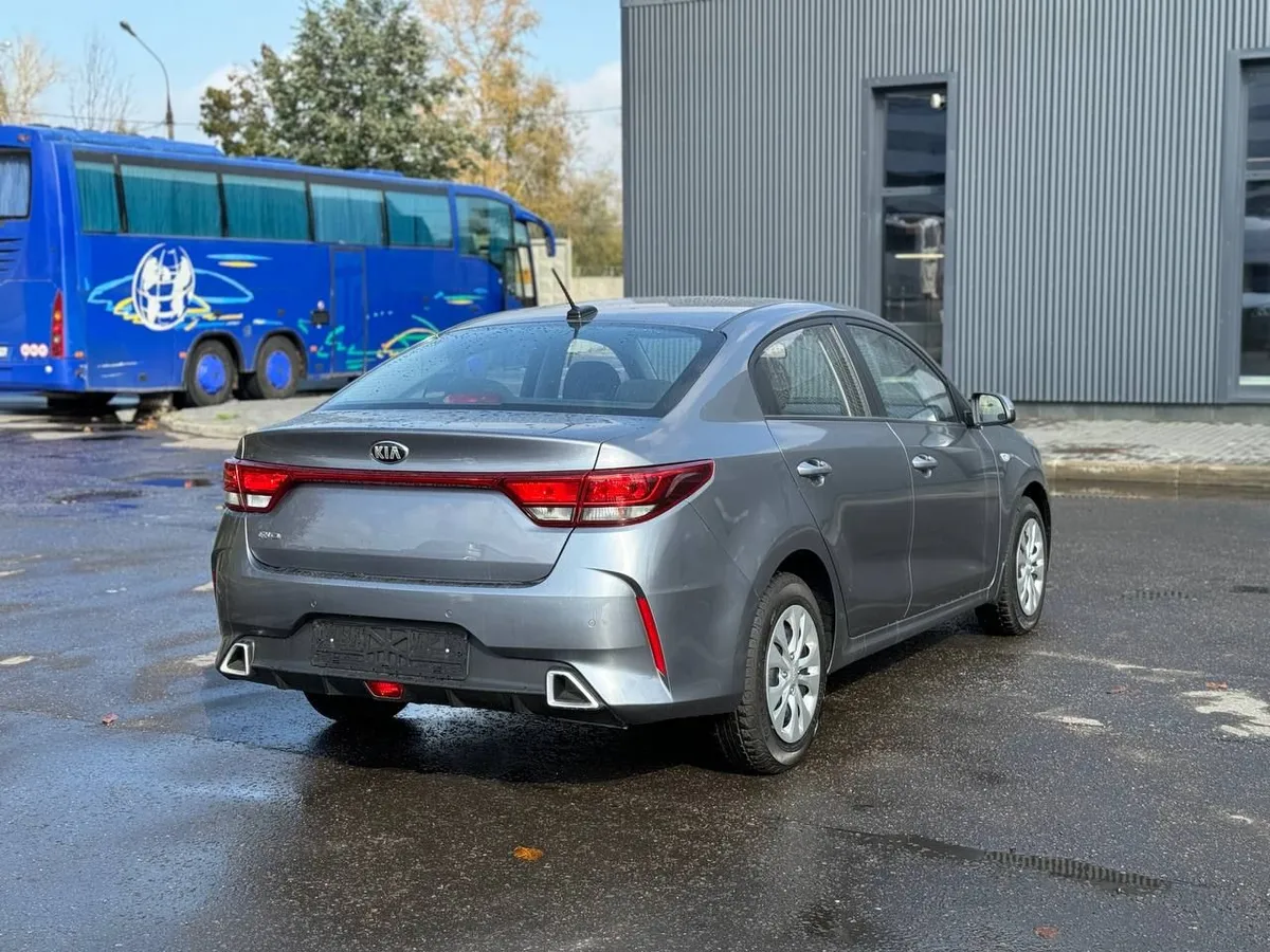 Kia Rio 1.6 AT (123 л.с.)