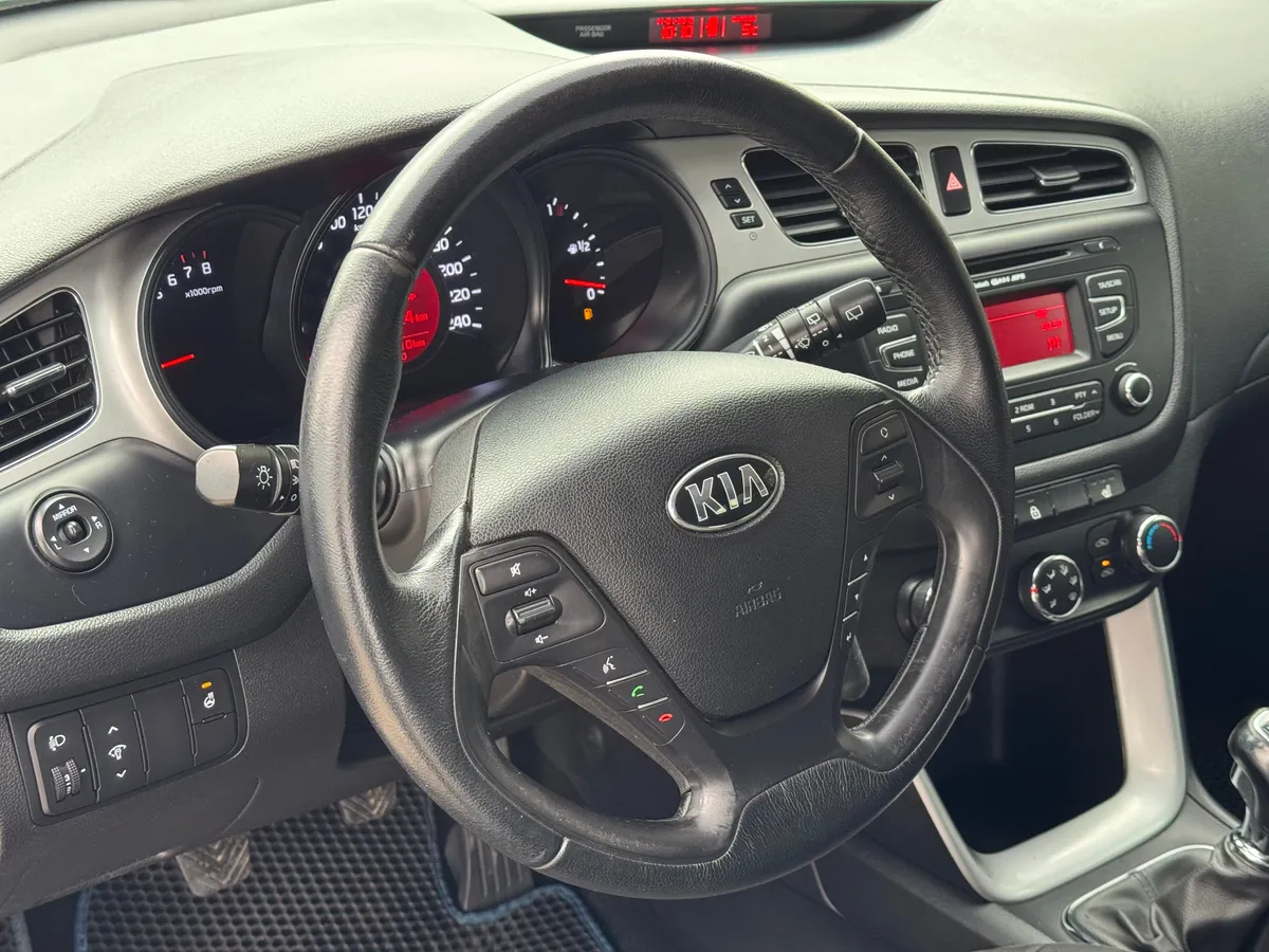Kia Ceed 1.6 MT (129 л.с.)