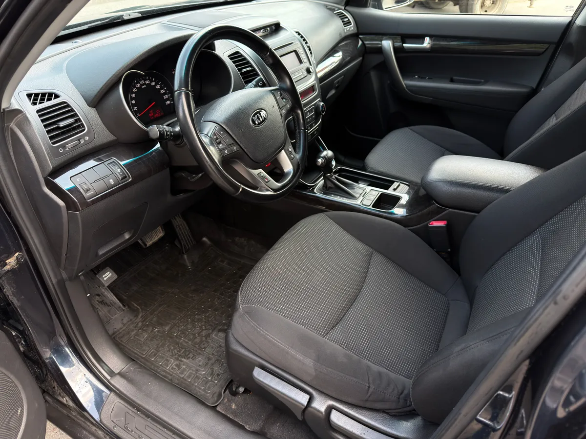 Kia Sorento 2.4 AT (175 л.с.)