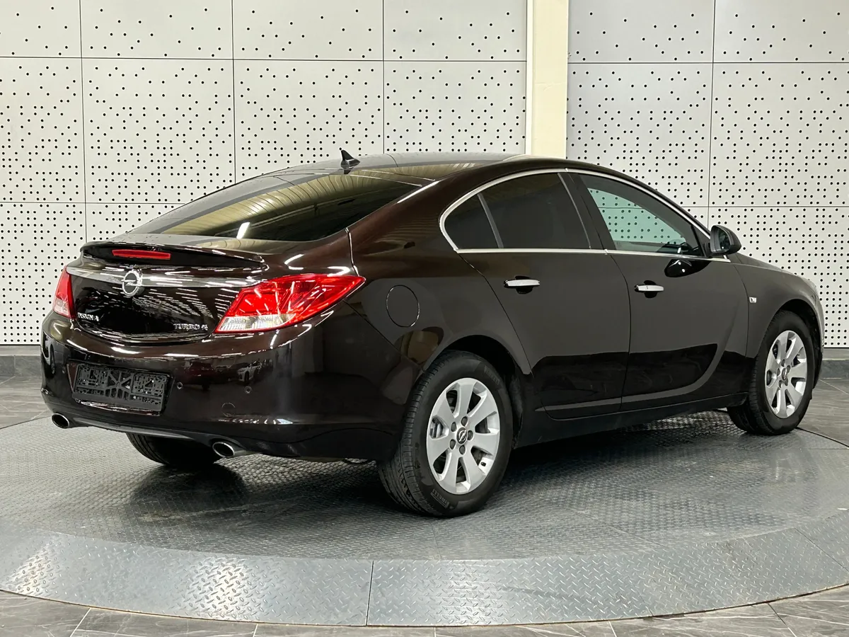 Opel Insignia 2.0 SIDI Turbo Ecotec AT 4x4 (250 л.с.), 2013 — фото 4