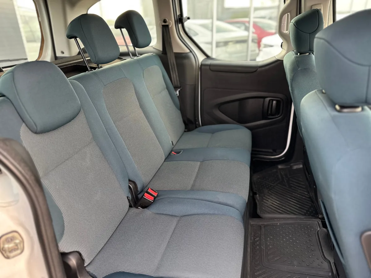 Citroen Berlingo 1.6 MT (120 л.с.), 2018 — фото 17