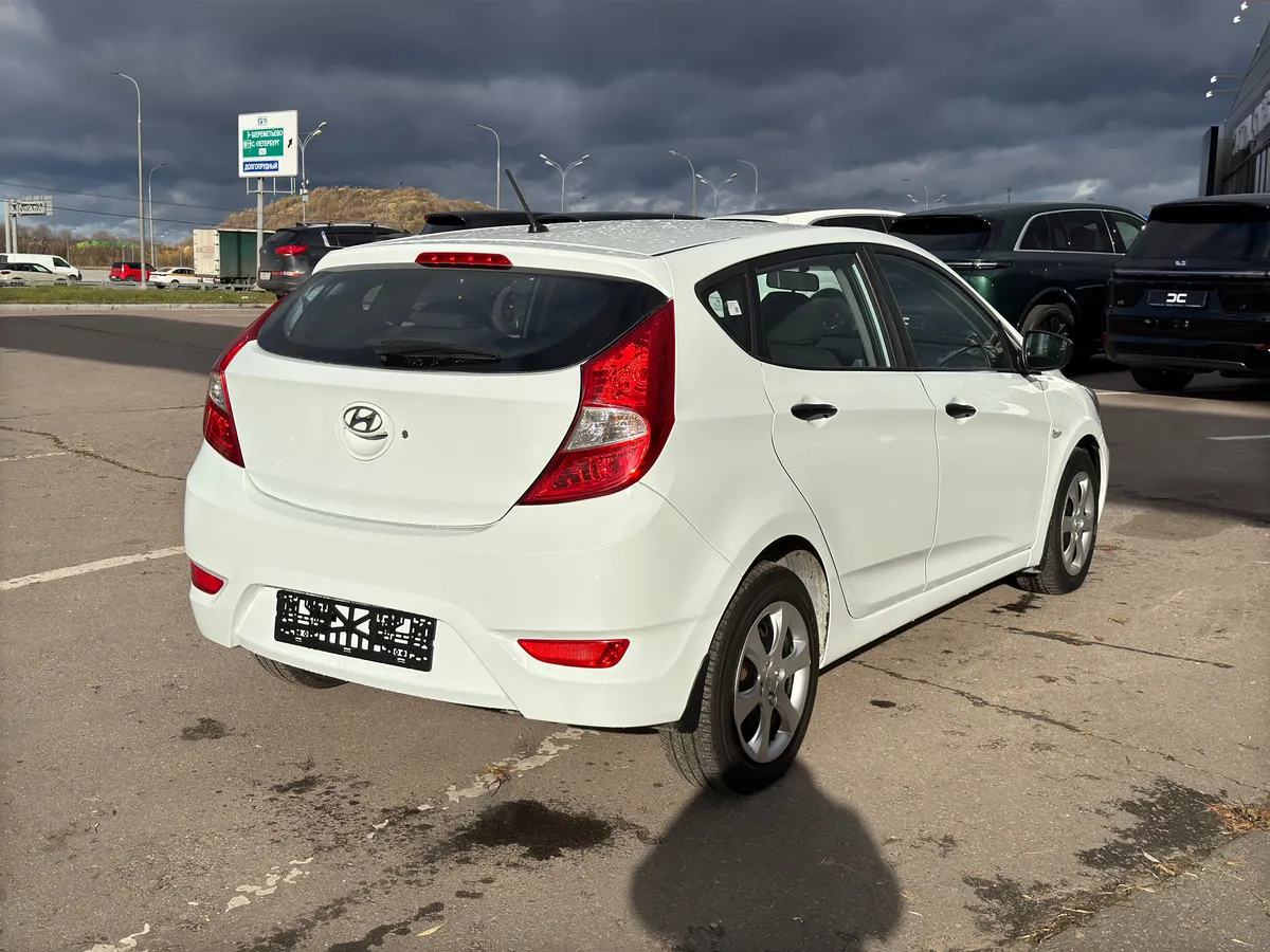 Hyundai Solaris 1.4 AT (107 л.с.)