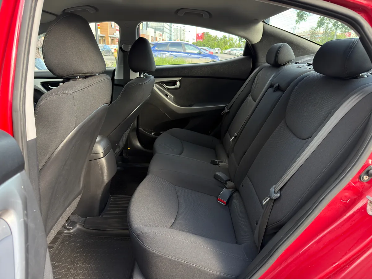 Hyundai Elantra 1.6 AT (132 л.с.)