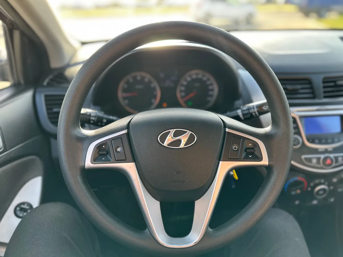 Hyundai Solaris 1.6 MT (123 л.с.)