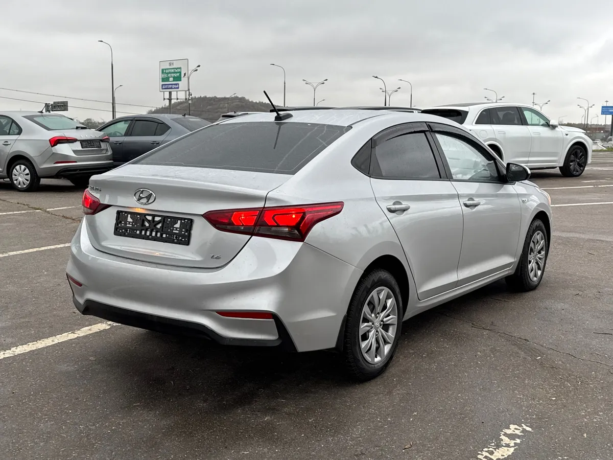 Hyundai Solaris 1.6 AT (123 л.с.)