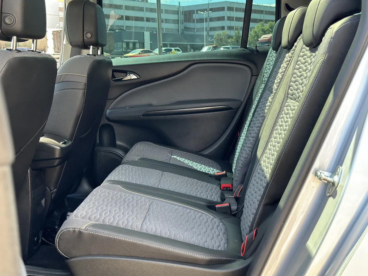 Opel Zafira 1.6 AT (170 л.с.)