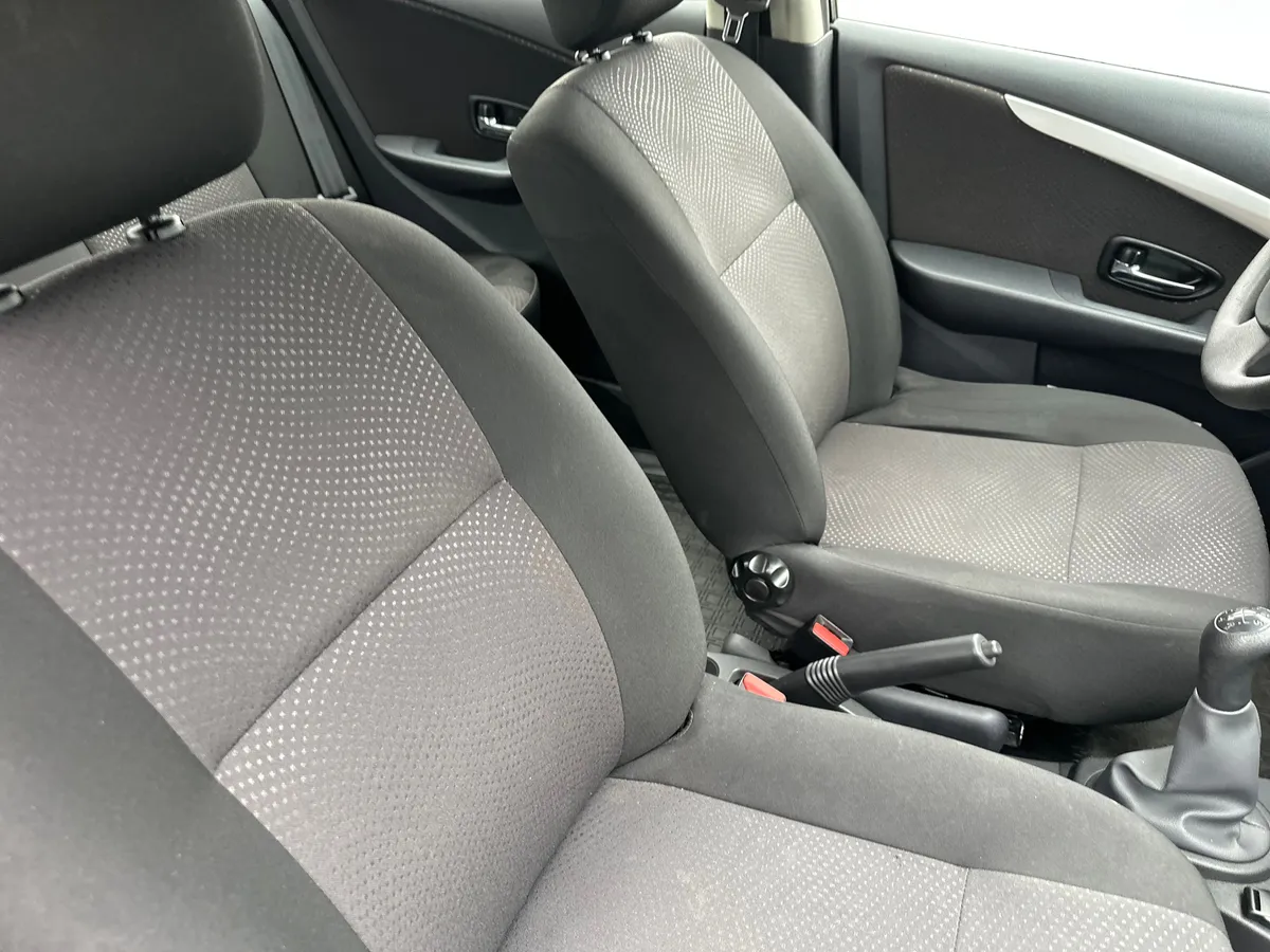Nissan Almera 1.6 MT (102 л.с.), 2018 — фото 16