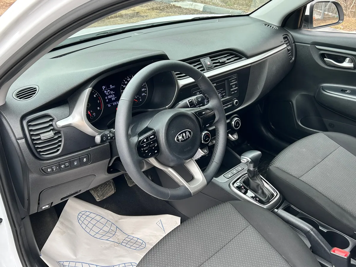 Kia Rio 1.6 AT (123 л.с.)