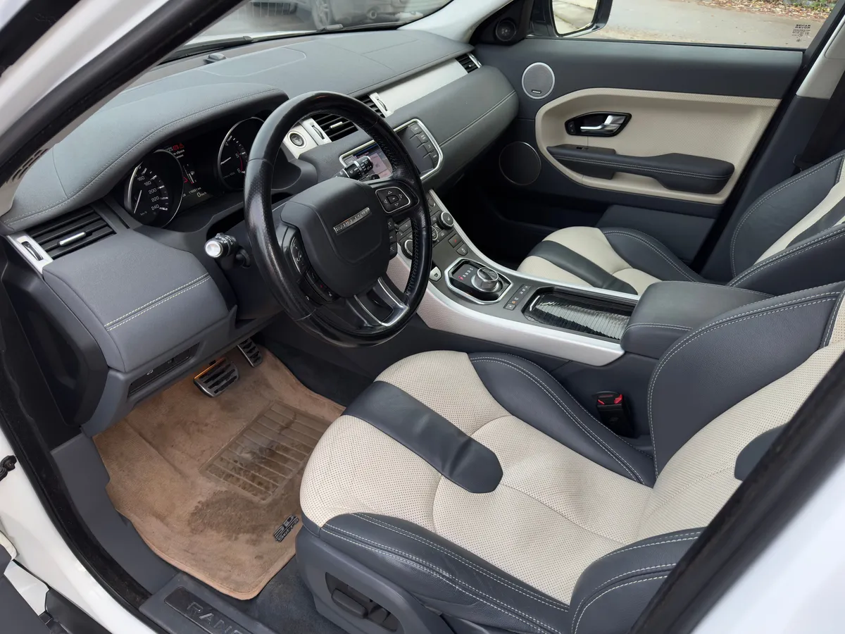 Land Rover Range Rover Evoque 2.2 TD4 AT (150 л.с.)