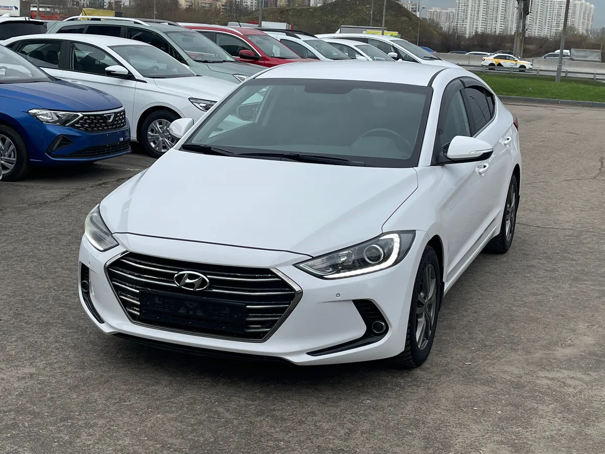 Hyundai Elantra 2.0 AT (150 л.с.)