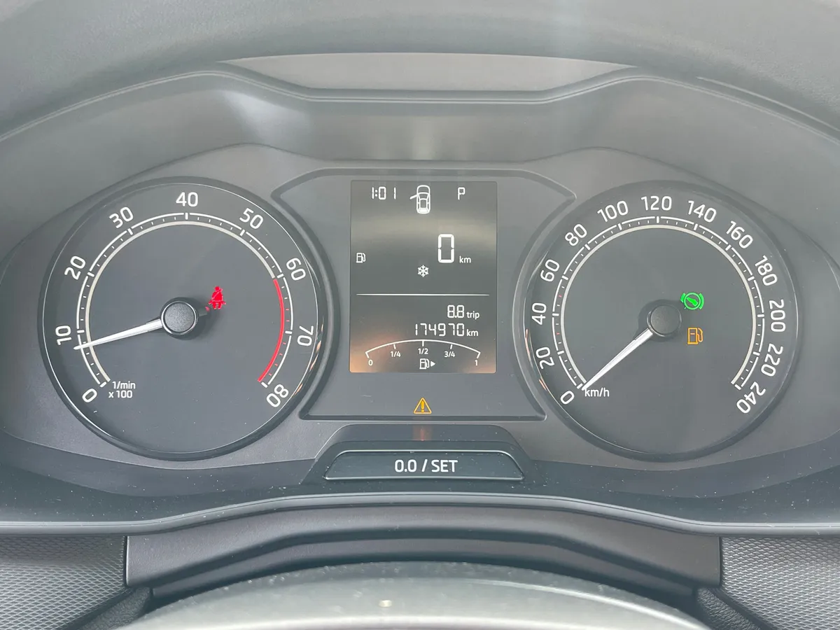 Skoda Rapid 1.6 AT (110 л.с.)