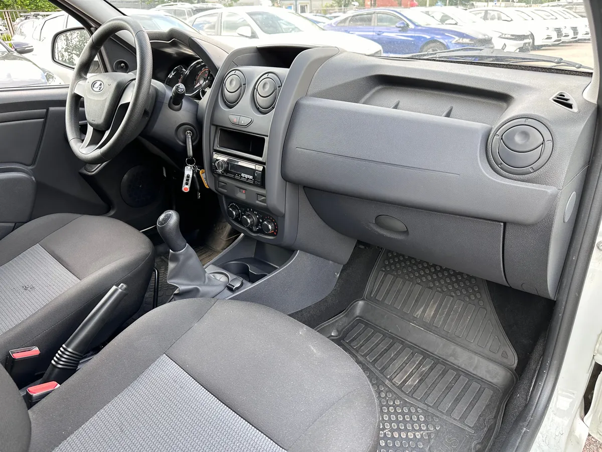 ВАЗ (Lada) Largus 1.6 MT (106 л.с.)