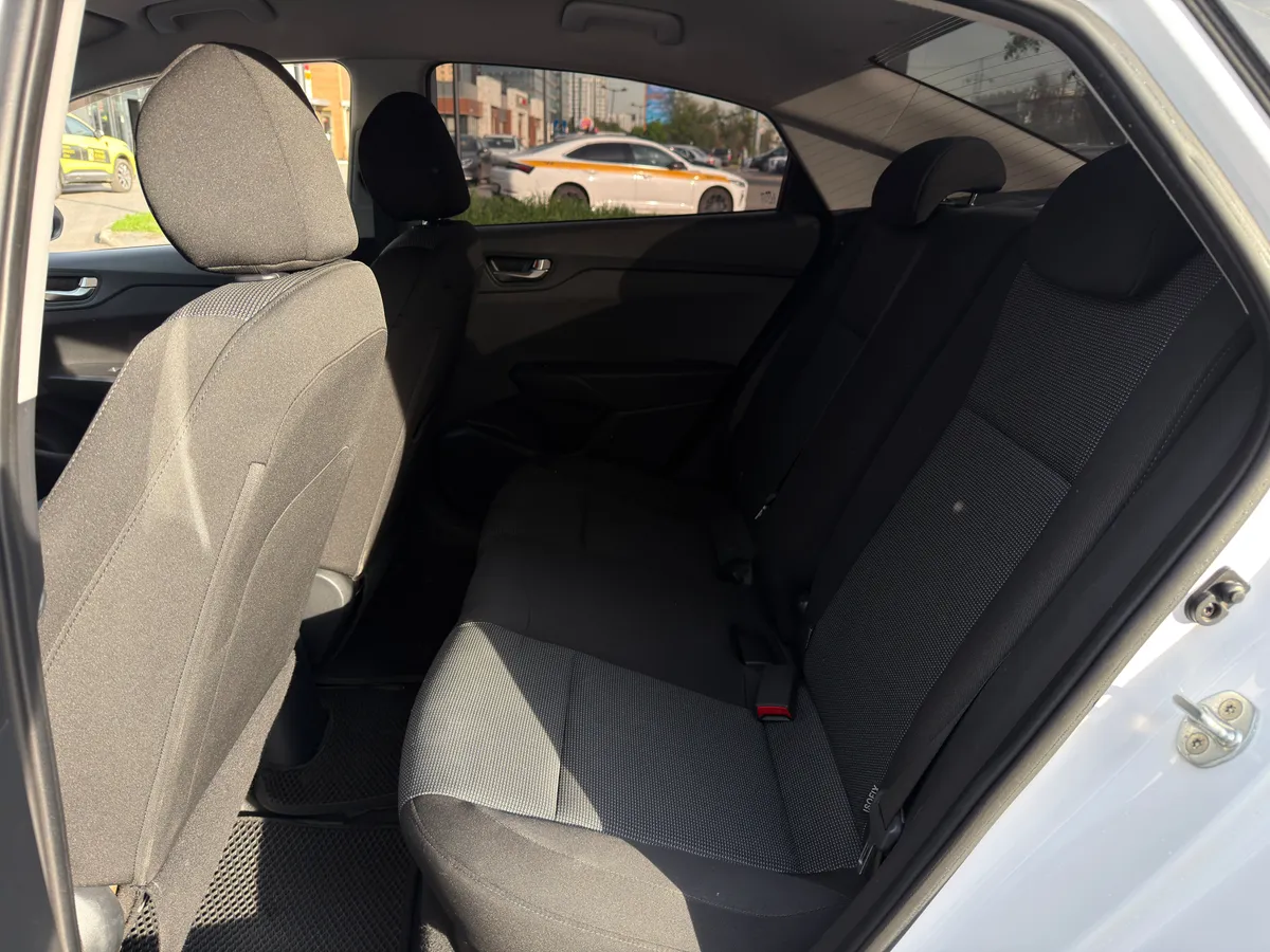 Hyundai Solaris 1.6 AT (123 л.с.)
