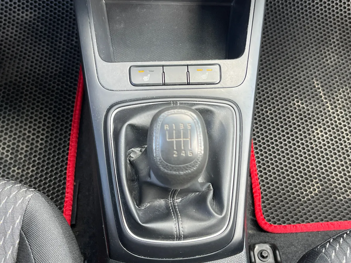 Kia Rio 1.4 MT (100 л.с.)
