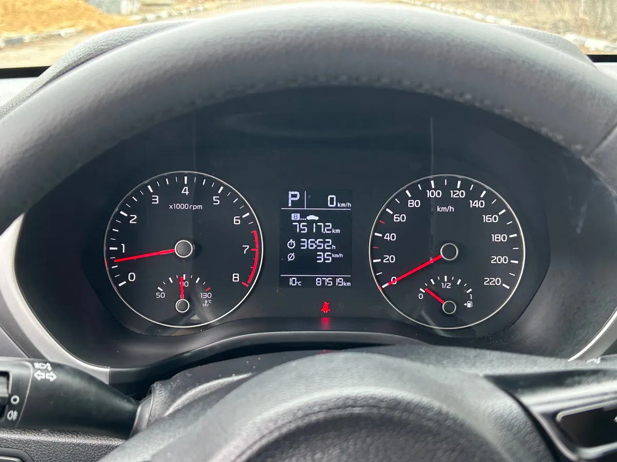 Kia Rio 1.6 AT (123 л.с.)