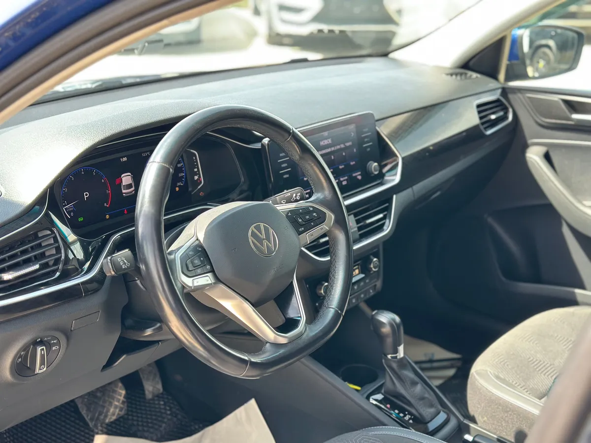 Volkswagen Polo 1.4 AMT (125 л.с.)