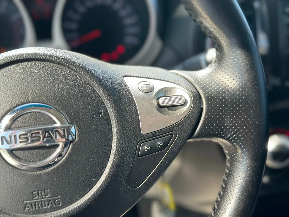 Nissan Juke 1.6 CVT (117 л.с.)