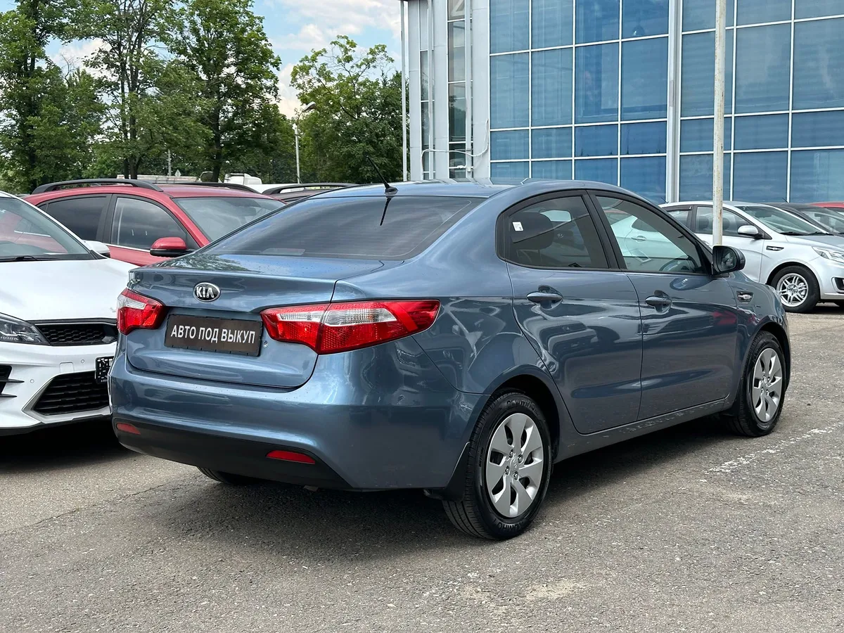 Kia Rio 1.6 AT (123 л.с.)