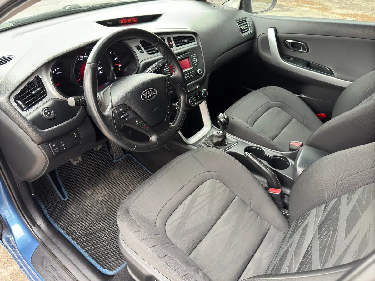 Kia Ceed 1.6 MT (129 л.с.)