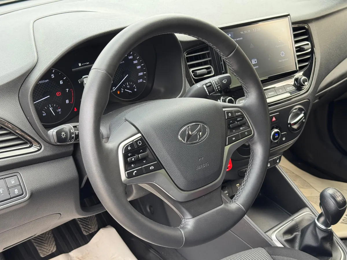 Hyundai Solaris 1.6 MT (123 л.с.)