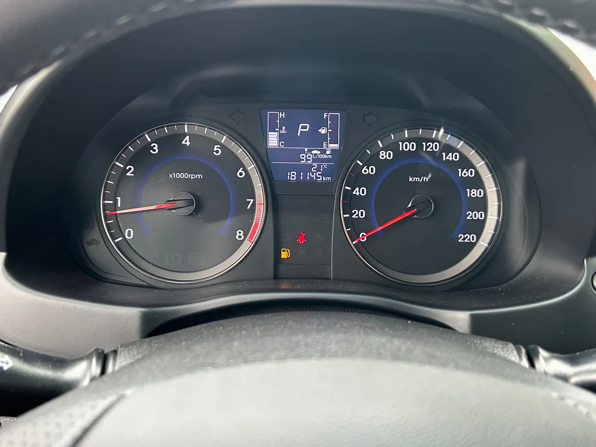 Hyundai Solaris 1.6 AT (123 л.с.)