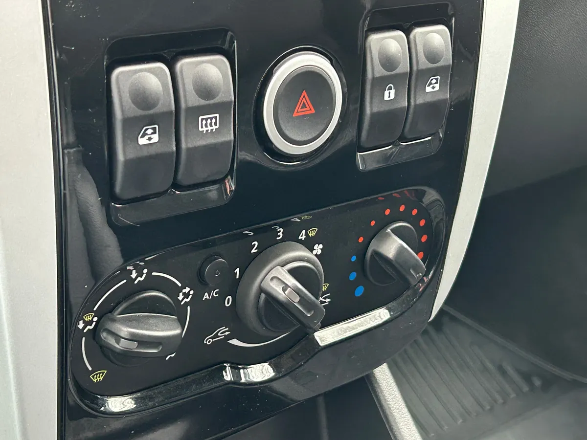 ВАЗ (Lada) Largus 1.6 MT 16 кл (7 мест) (106 л.с.)