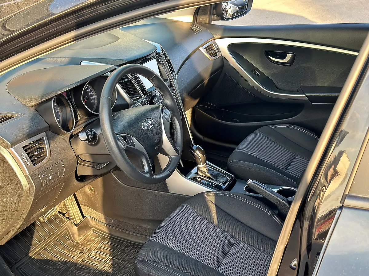 Hyundai i30 1.6 AT (130 л.с.)