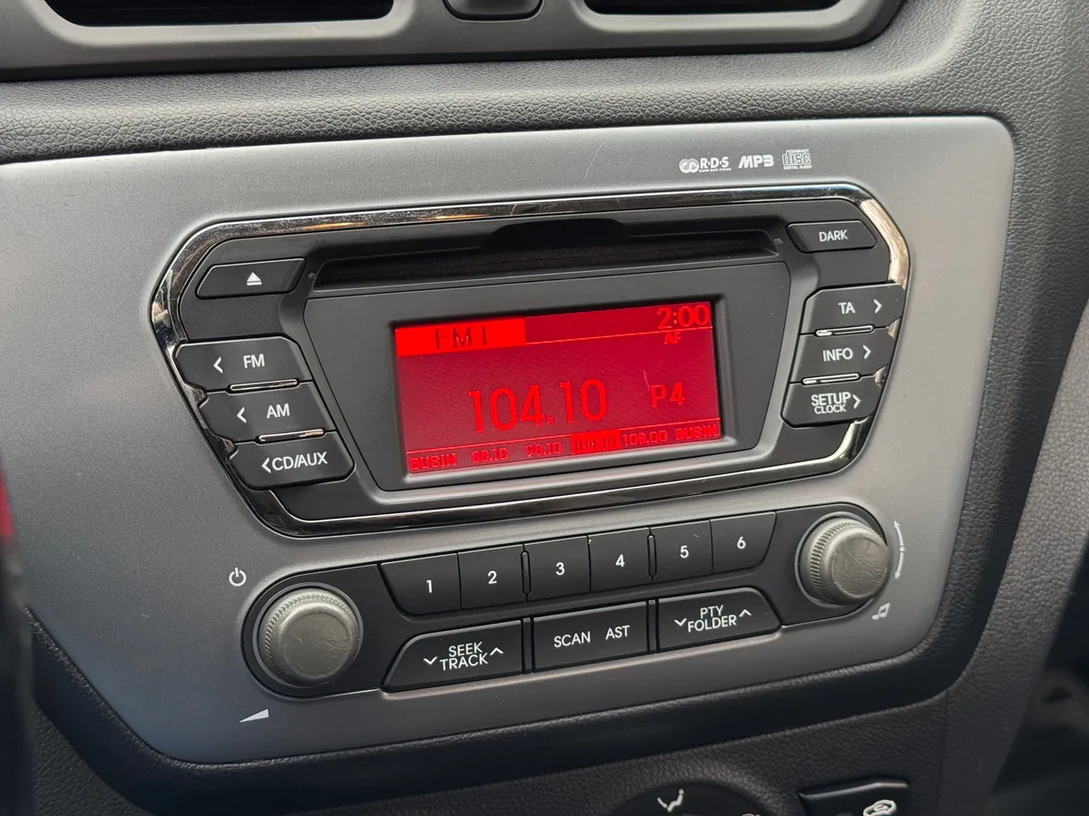 Kia Rio 1.4 AT (107 л.с.)