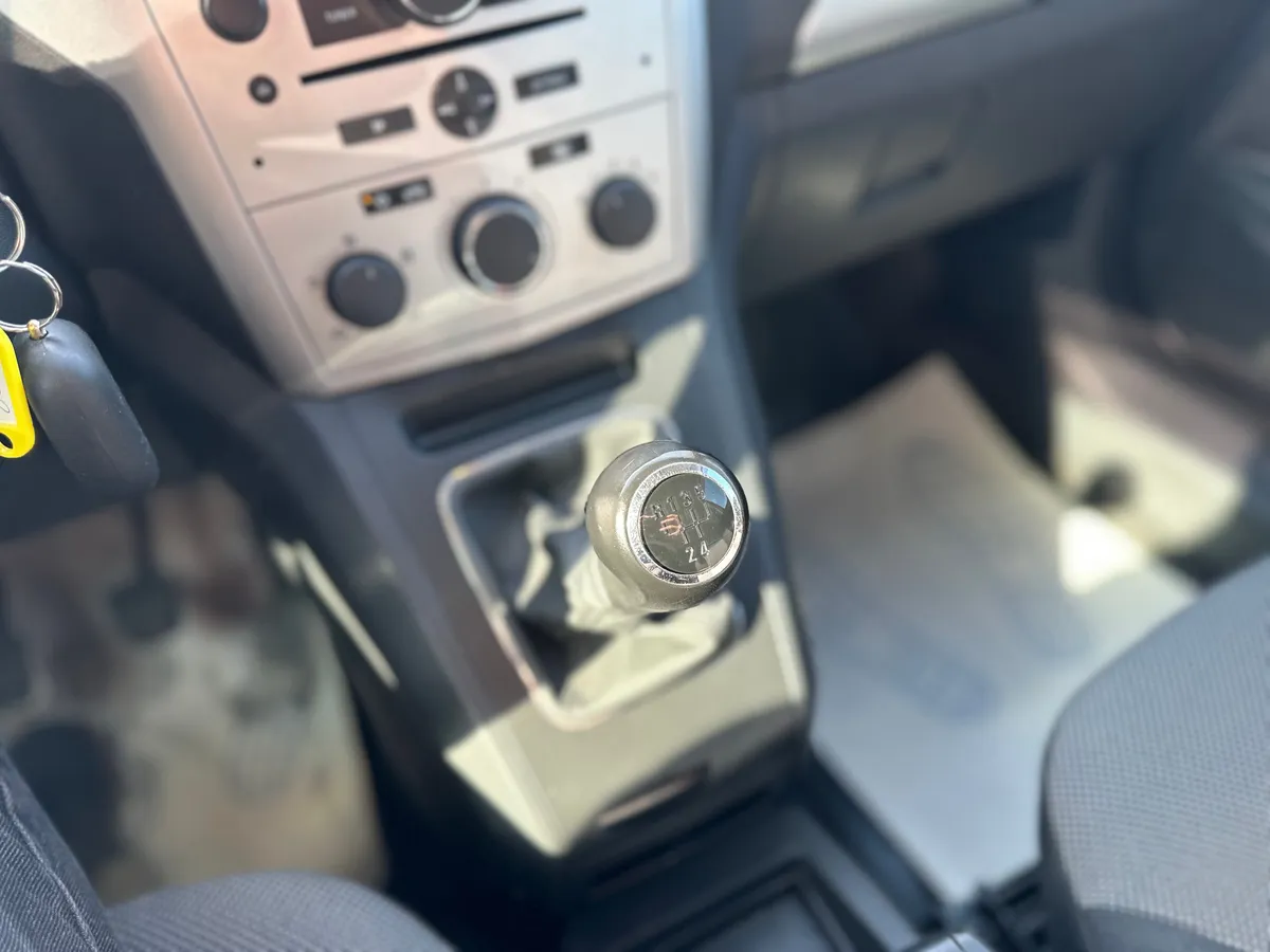 Opel Zafira 1.8 MT (140 л.с.), 2012 — фото 10