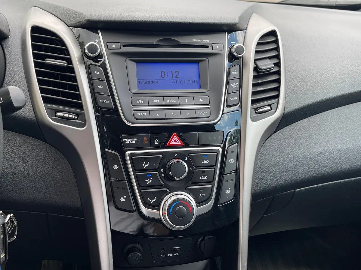 Hyundai i30 1.6 AT (130 л.с.)