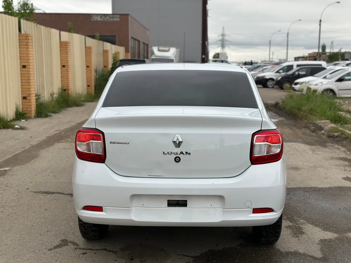 Renault Logan 1.6 MT (82 л.с.), 2019 — фото 6