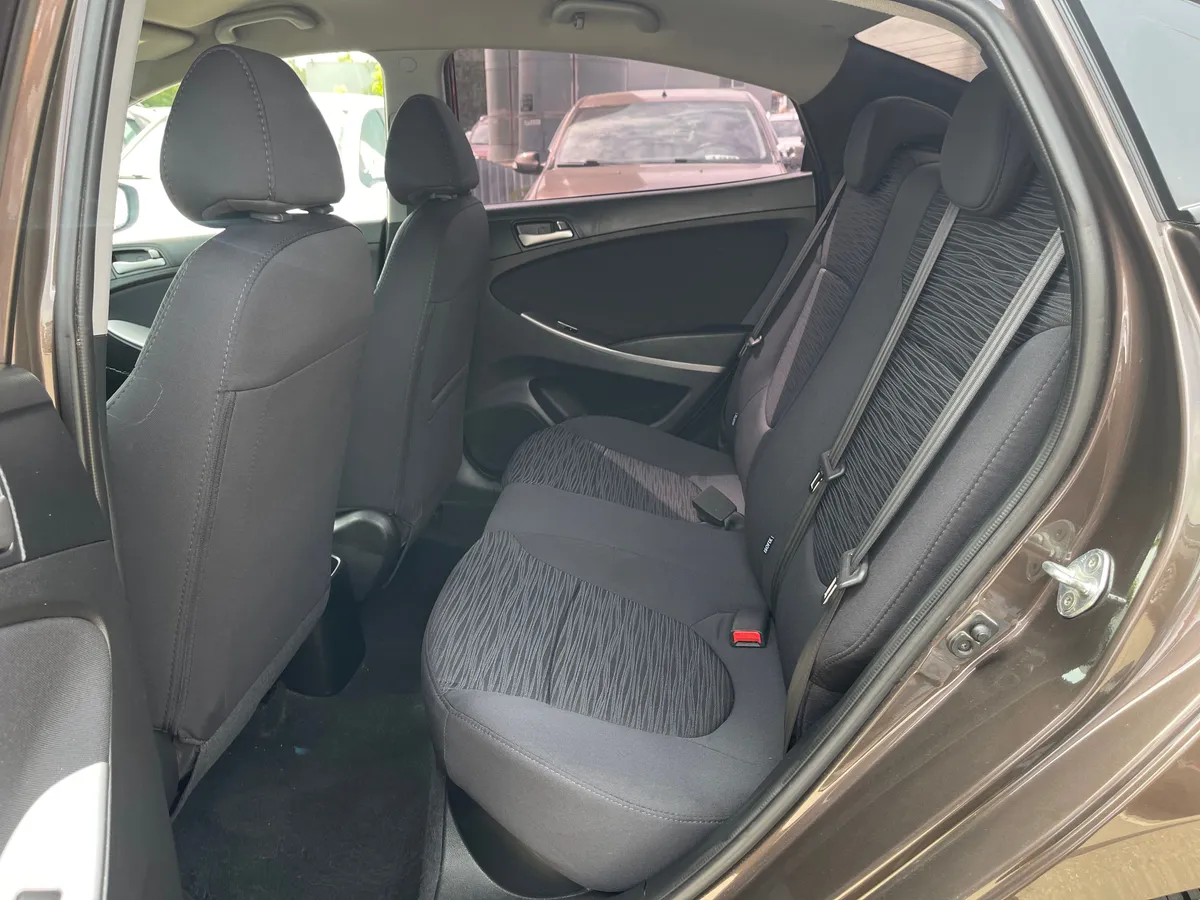Hyundai Solaris 1.6 AT (123 л.с.), 2015 — фото 12