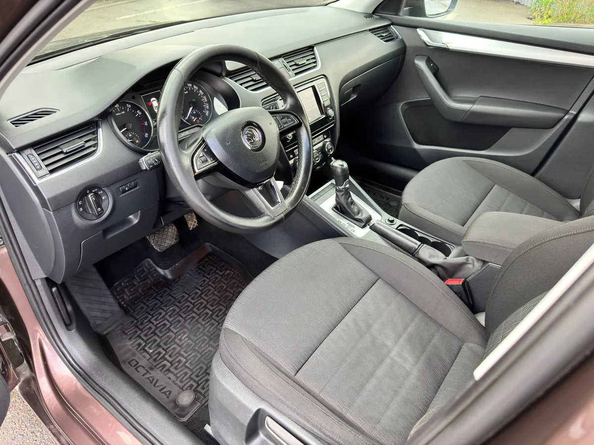 Skoda Octavia 1.6 AT (110 л.с.)