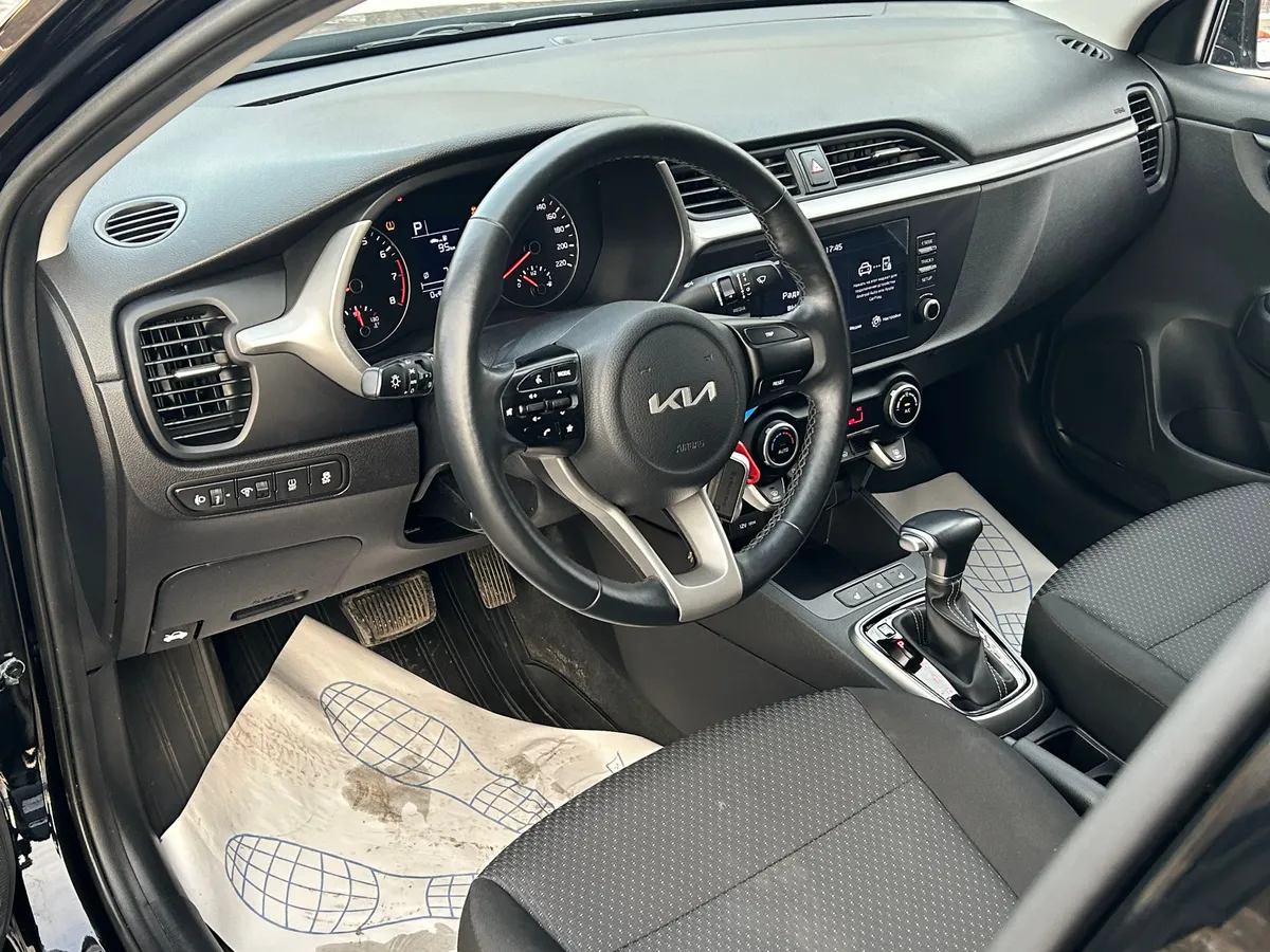 Kia Rio 1.6 AT (123 л.с.)