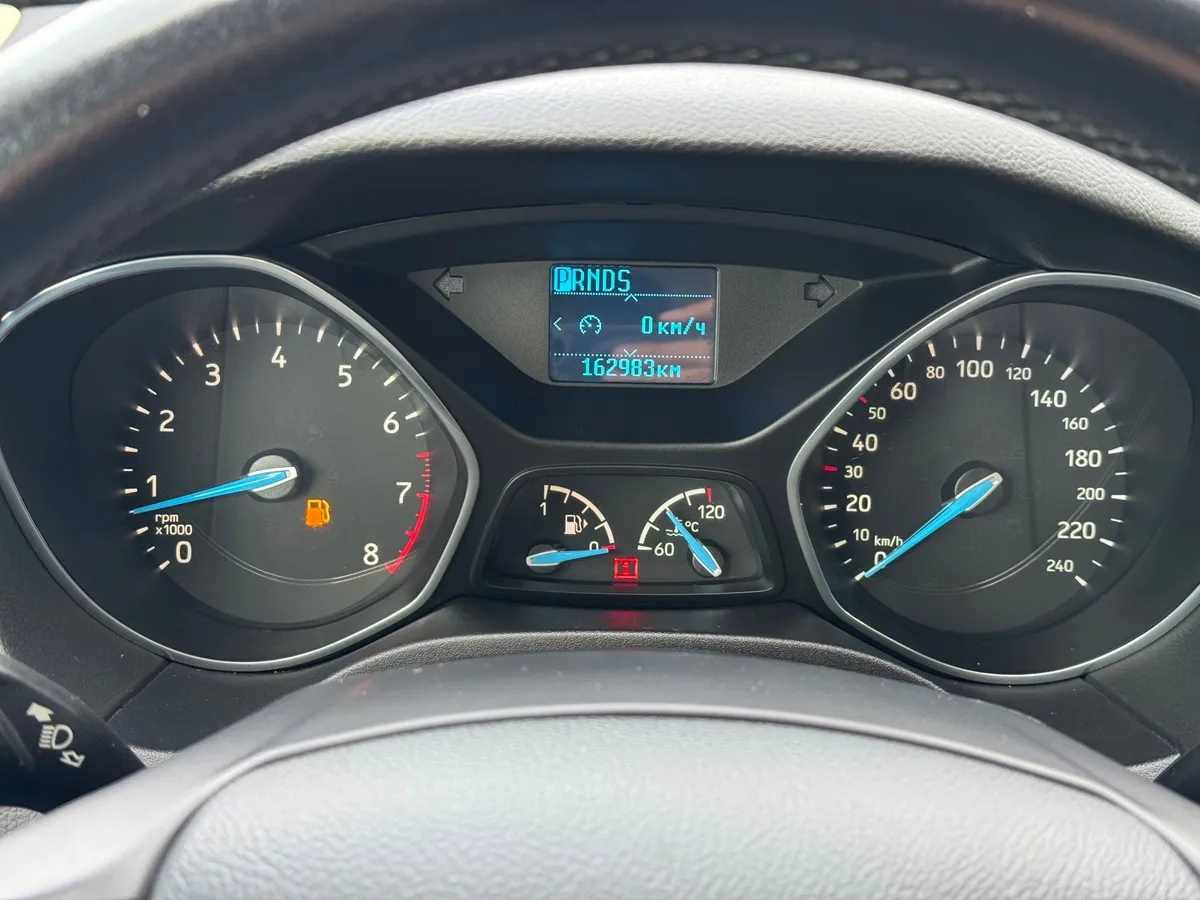 Ford Focus 1.6 Ti-VCT MT (105 л.с.)