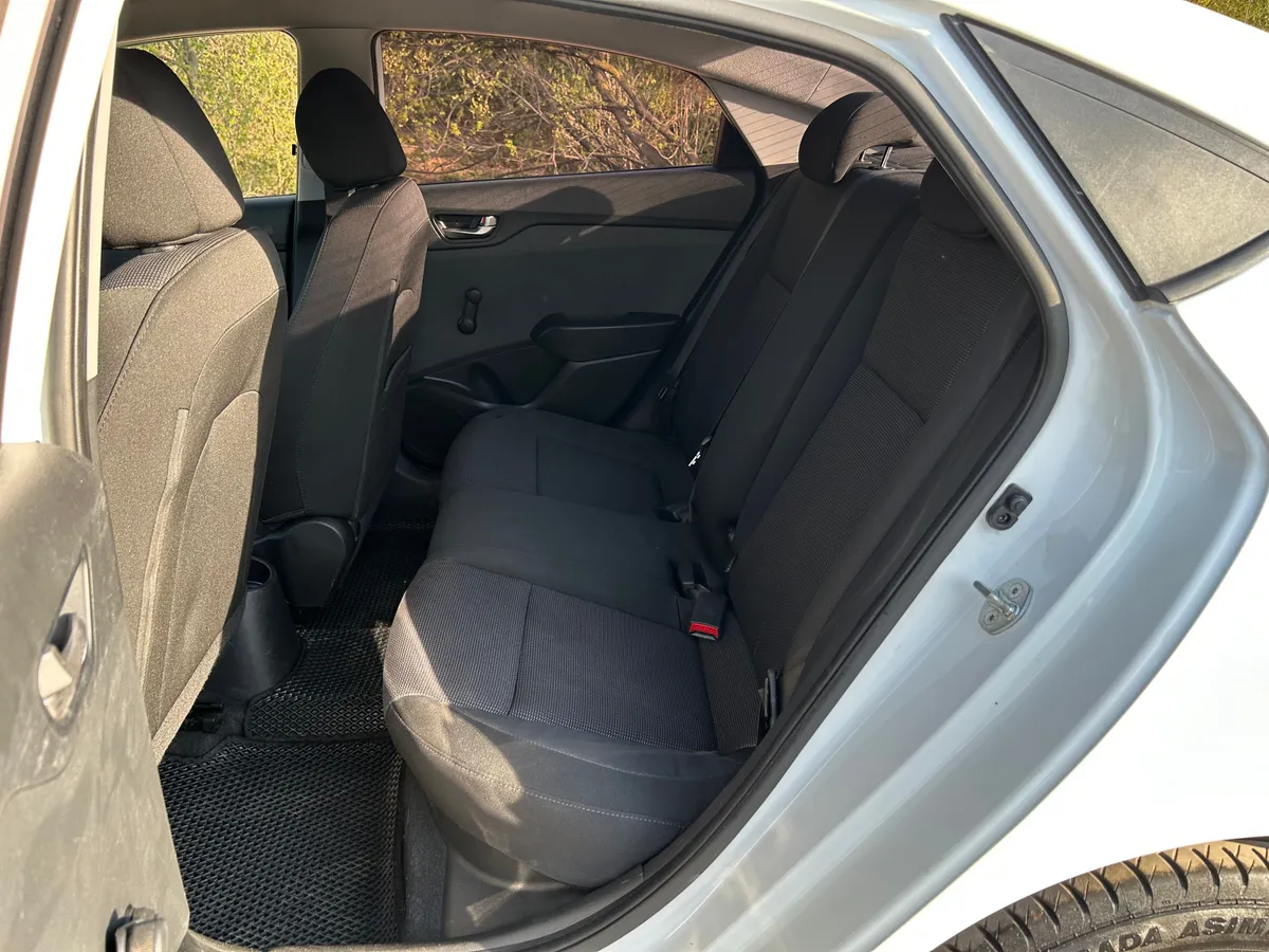 Hyundai Solaris 1.4 MT (100 л.с.)